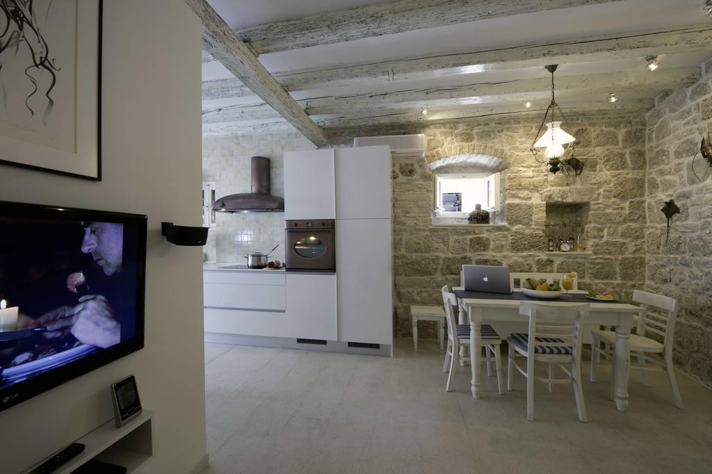 Apartment Whooart Komiža Dış mekan fotoğraf